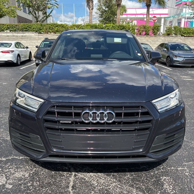 2020 Audi Q5 Image 2