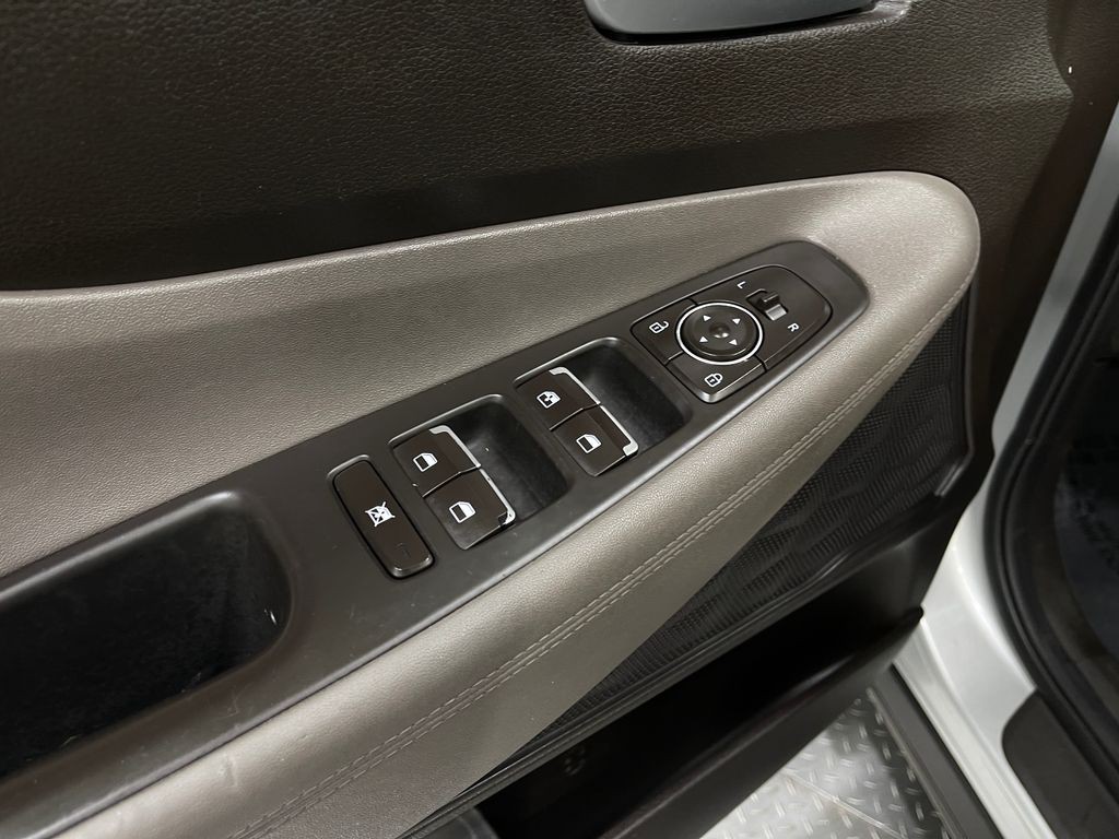 2020 Hyundai Santa Fe Image 14