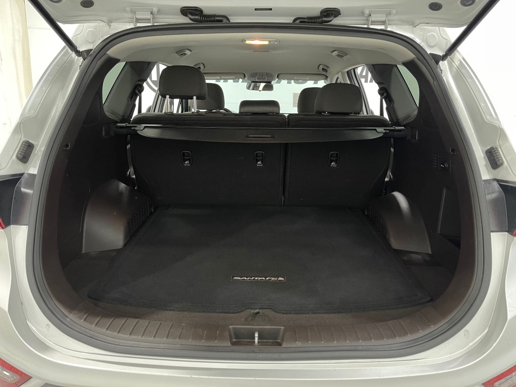 2020 Hyundai Santa Fe Image 24