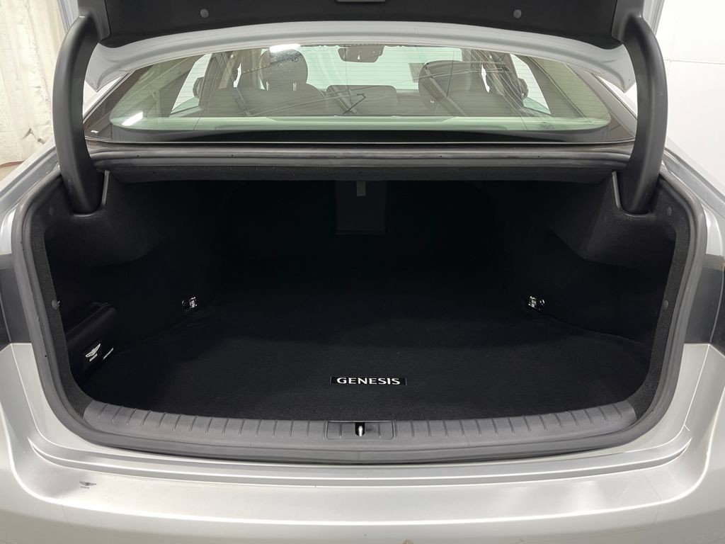 2019 Genesis G80 Image 25