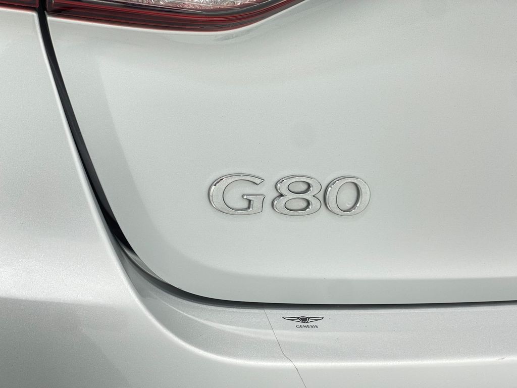 2019 Genesis G80 Image 38