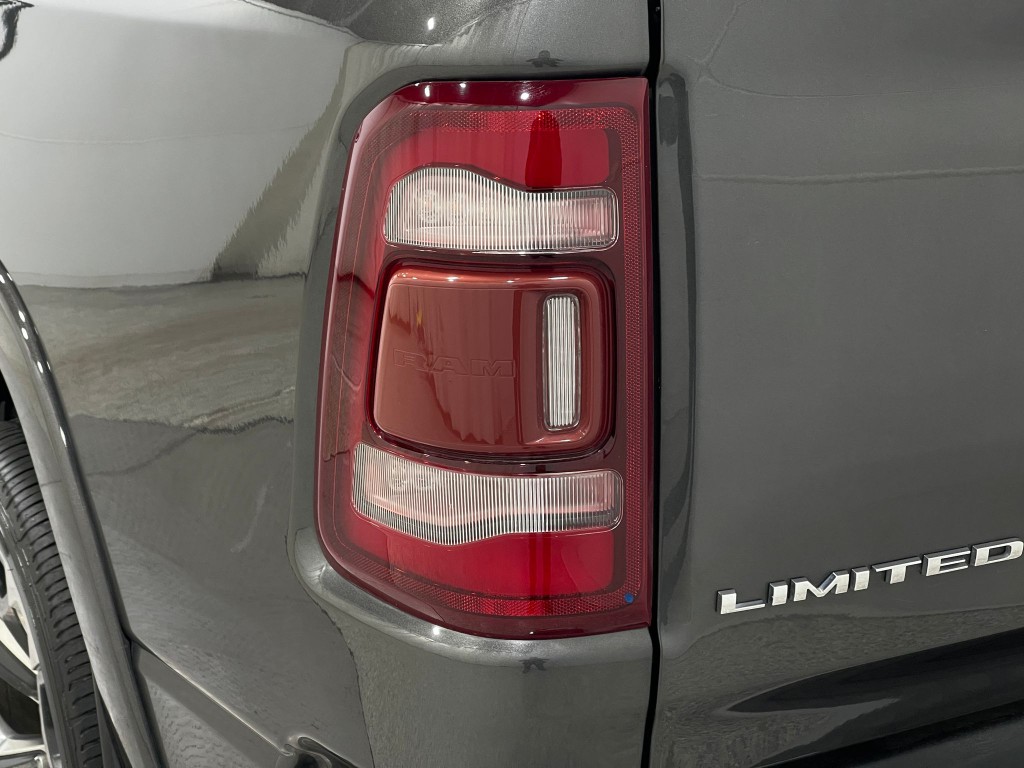 2019 RAM 1500 Image 32