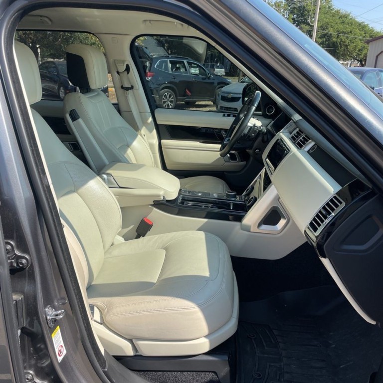 2019 Land Rover Range Rover Image 9