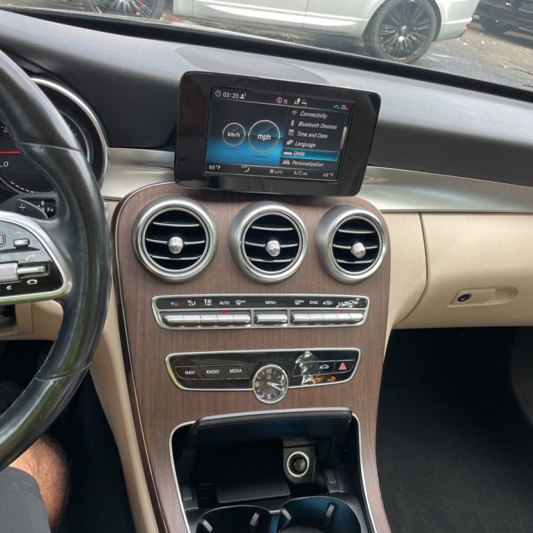 2019 Mercedes-Benz C-Class Image 12