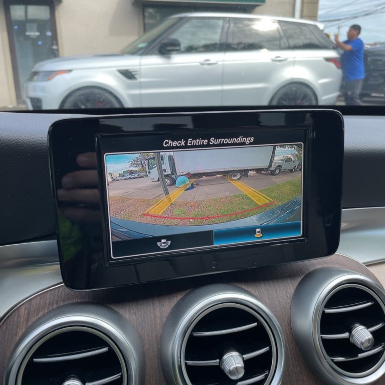 2019 Mercedes-Benz C-Class Image 13