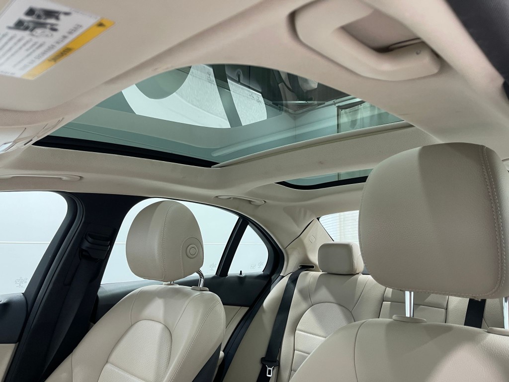 2019 Mercedes-Benz C-Class Image 11