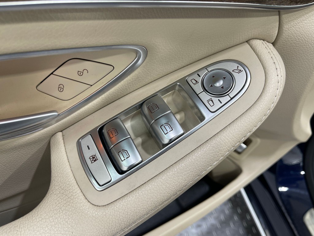 2019 Mercedes-Benz C-Class Image 15