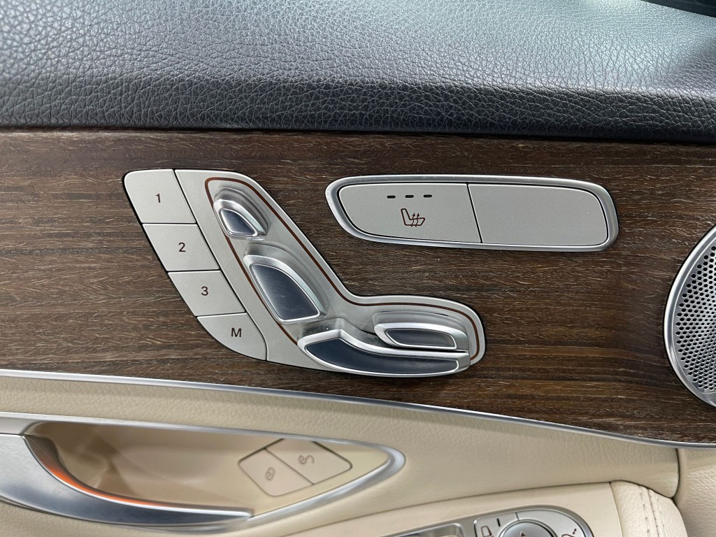 2019 Mercedes-Benz C-Class Image 17