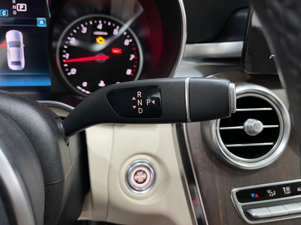 2019 Mercedes-Benz C-Class Image 30