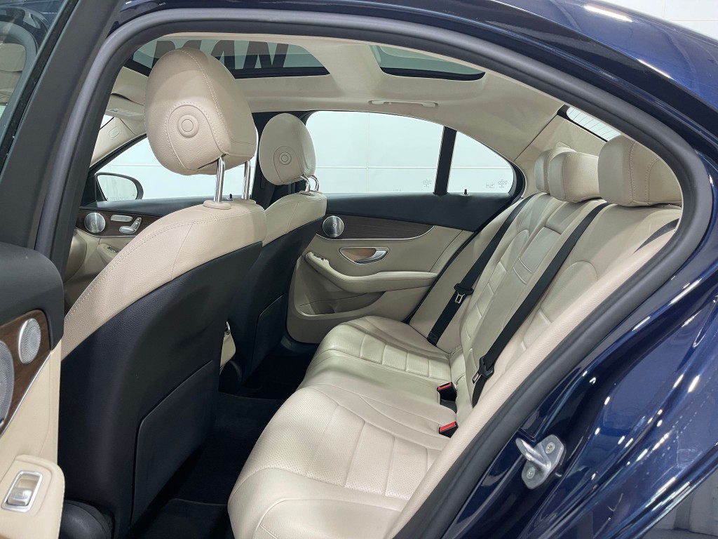 2019 Mercedes-Benz C-Class Image 31