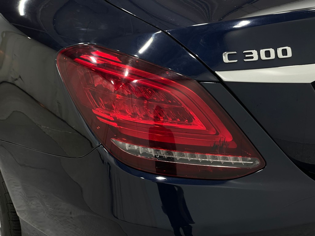 2019 Mercedes-Benz C-Class Image 35