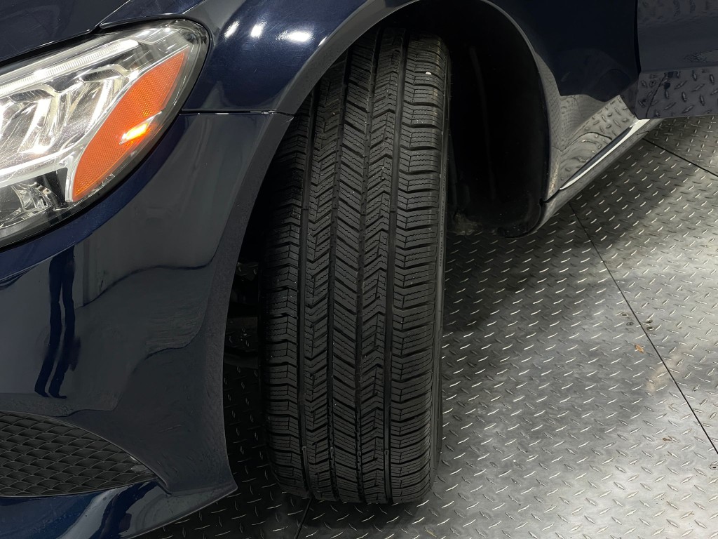 2019 Mercedes-Benz C-Class Image 37