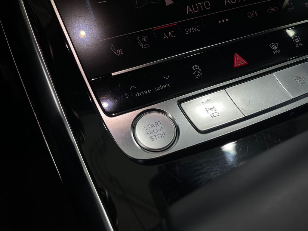 2019 Audi Q8 Image 21