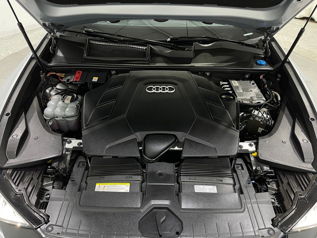 2019 Audi Q8 Image 26