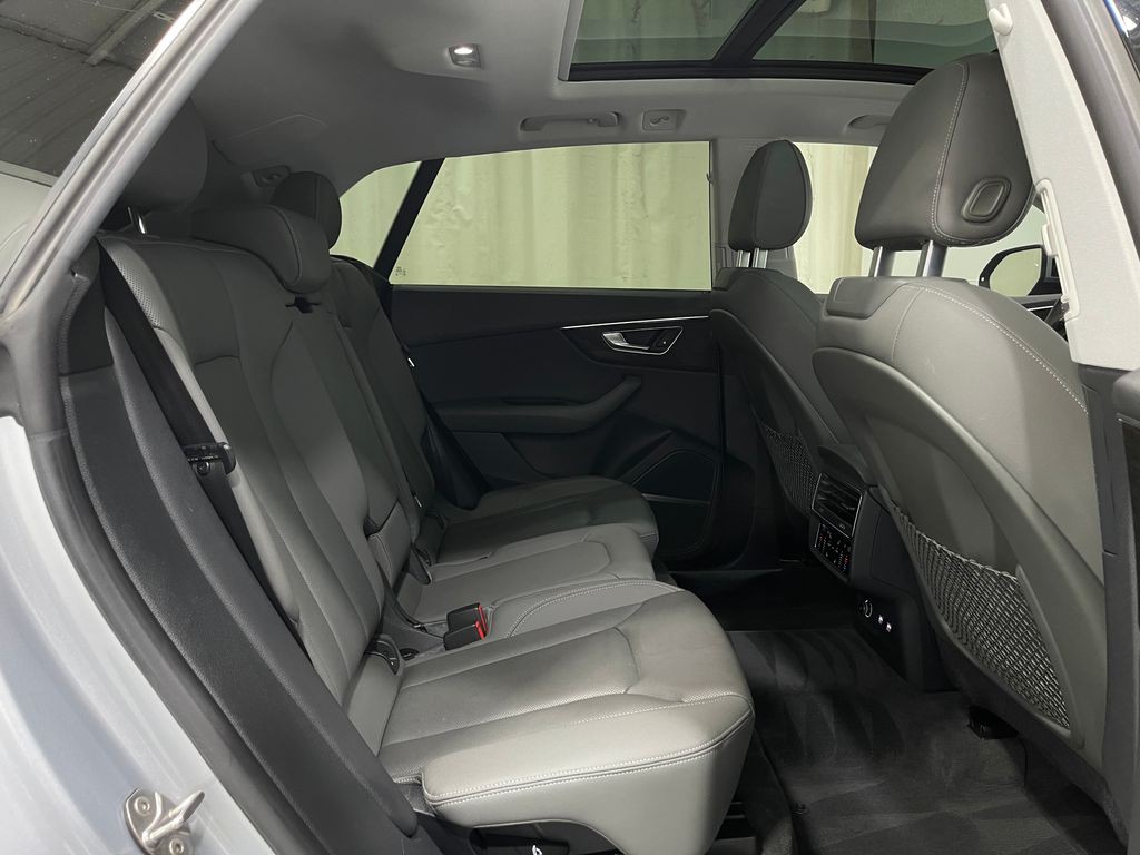 2019 Audi Q8 Image 31