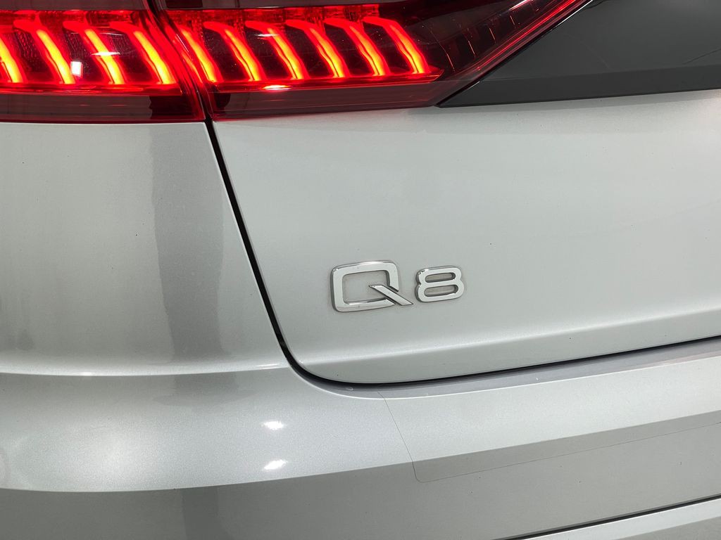 2019 Audi Q8 Image 39