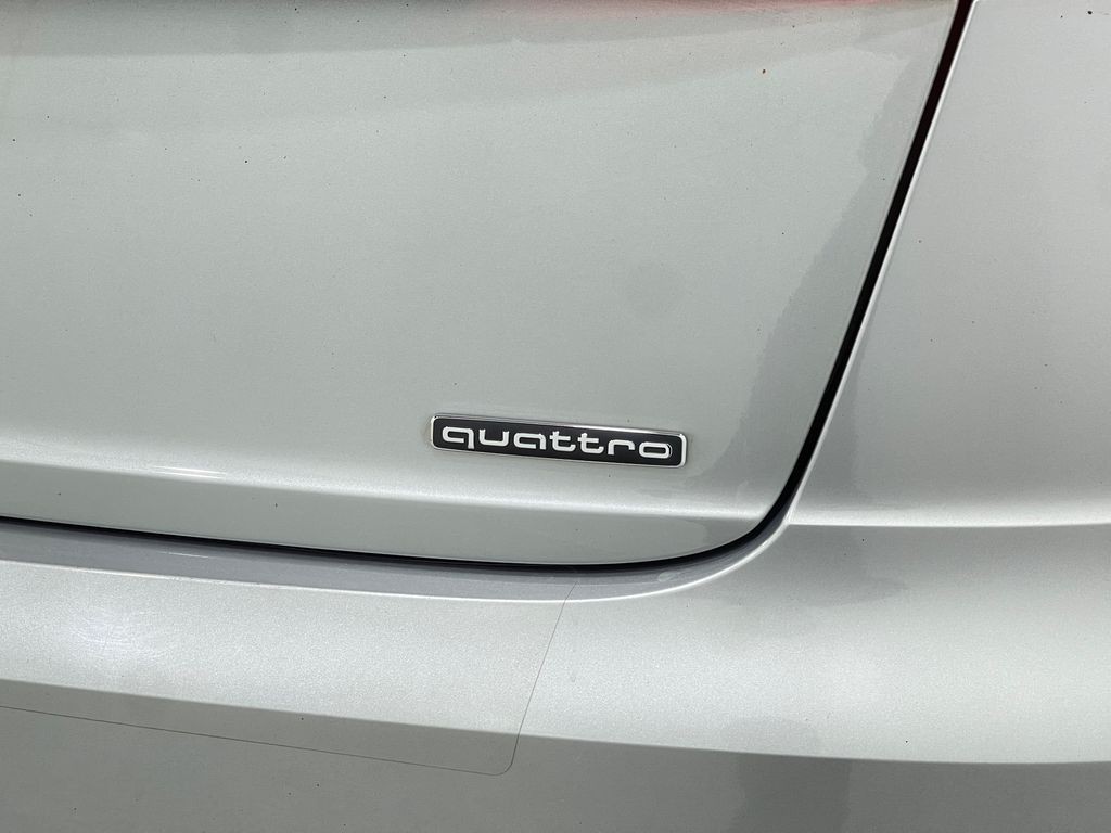 2019 Audi Q8 Image 40