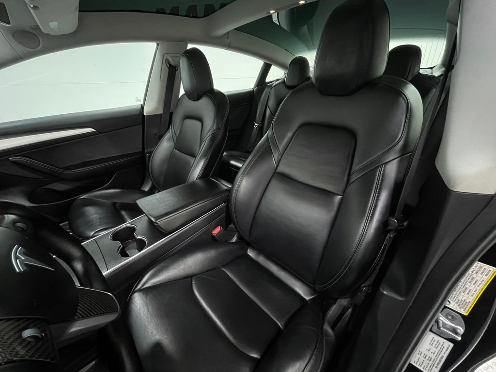 2019 Tesla Model 3 Image 15