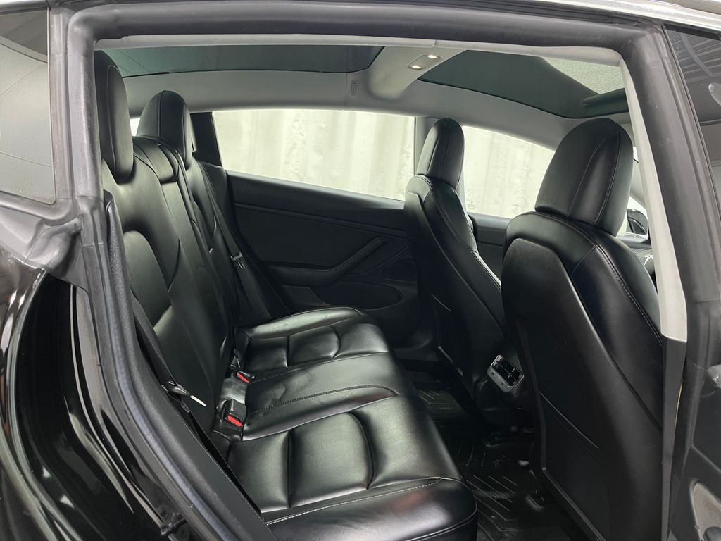 2019 Tesla Model 3 Image 29