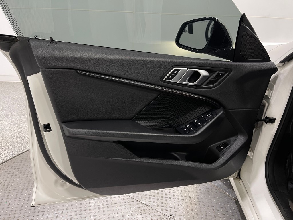 2021 BMW 2 Series Image 16