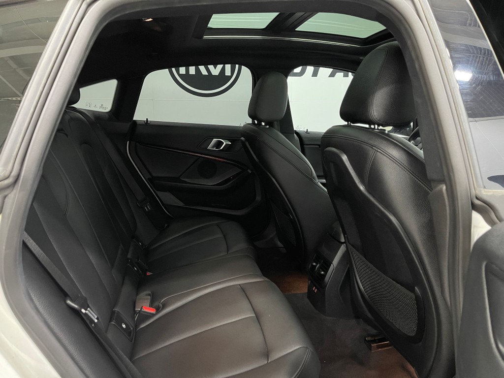 2021 BMW 2 Series Image 32