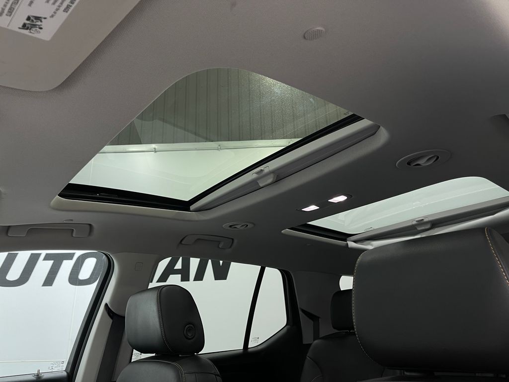2021 Chevrolet Traverse Image 12
