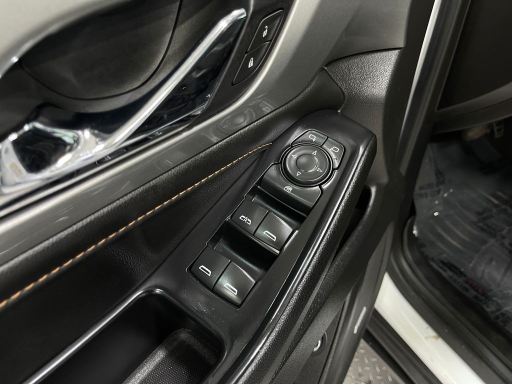 2021 Chevrolet Traverse Image 16