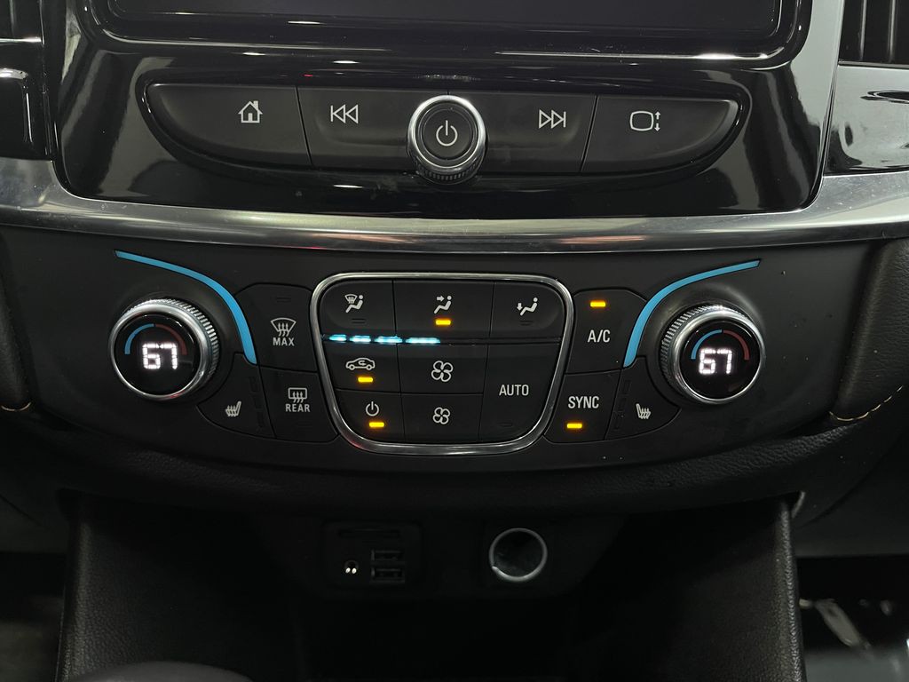 2021 Chevrolet Traverse Image 25