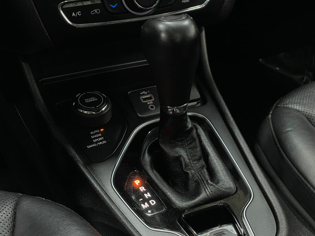 2019 Jeep Cherokee Image 29