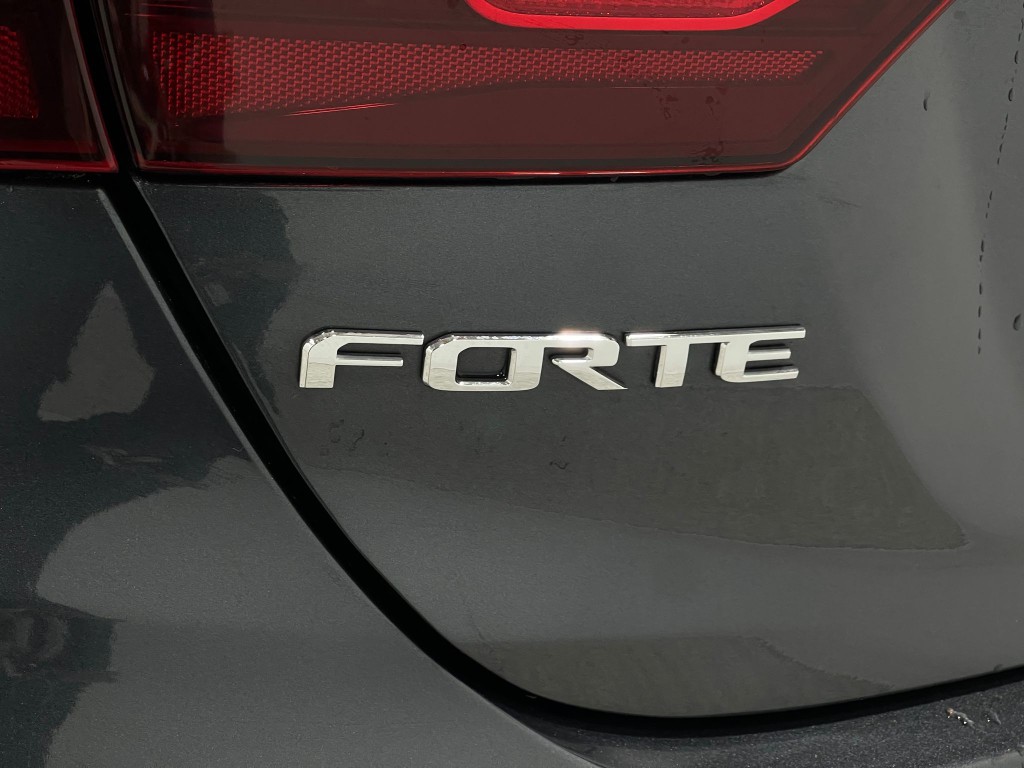 2021 Kia Forte Image 38