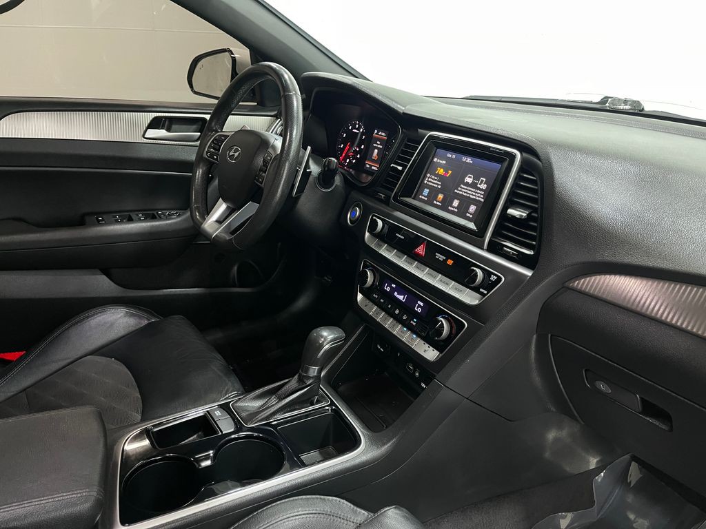 2018 Hyundai Sonata Image 19