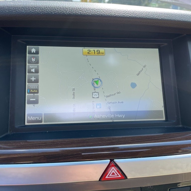 2016 Hyundai Genesis Image 14