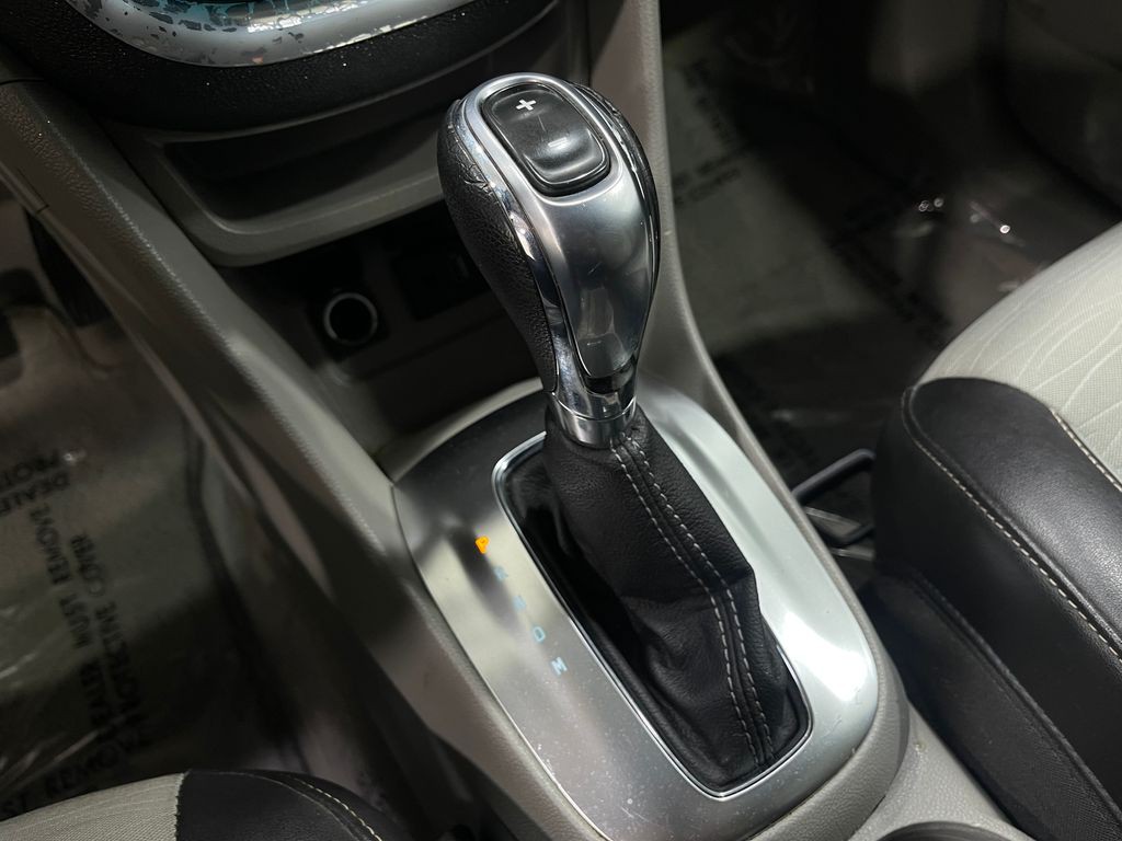2016 Buick Enclave Image 28