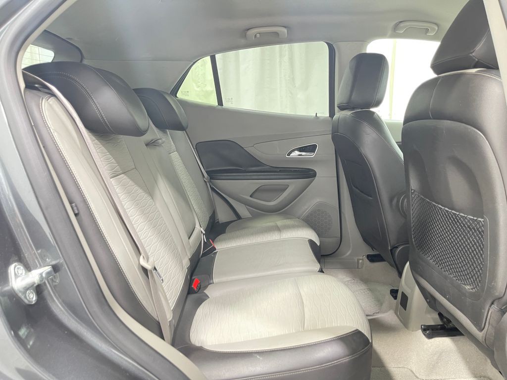 2016 Buick Enclave Image 30