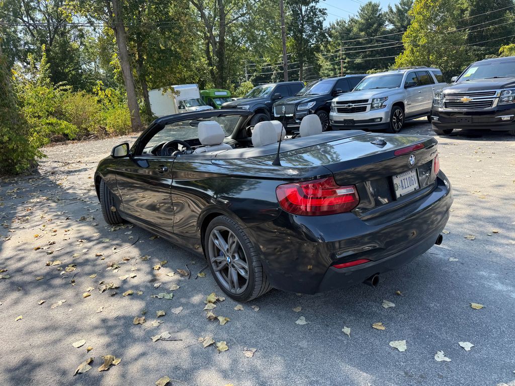 2016 BMW 2 Series Image 8