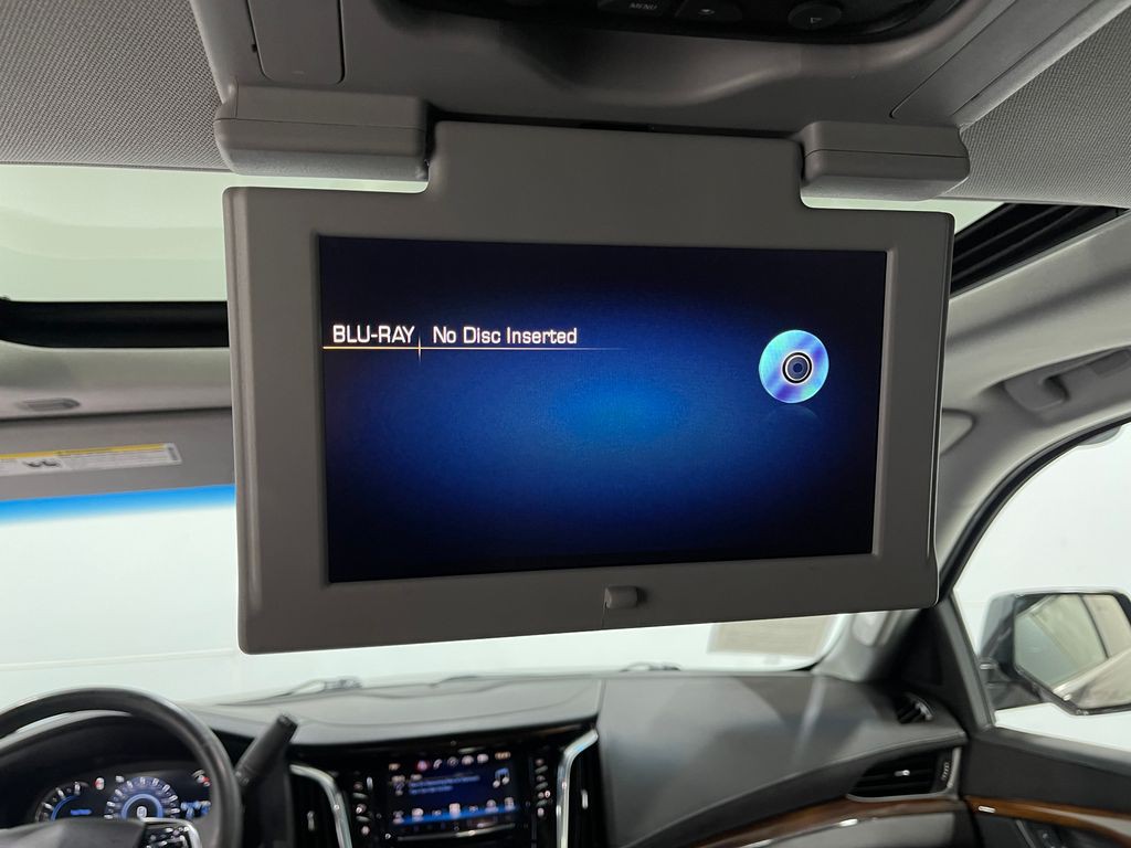 2016 Cadillac Escalade Image 12