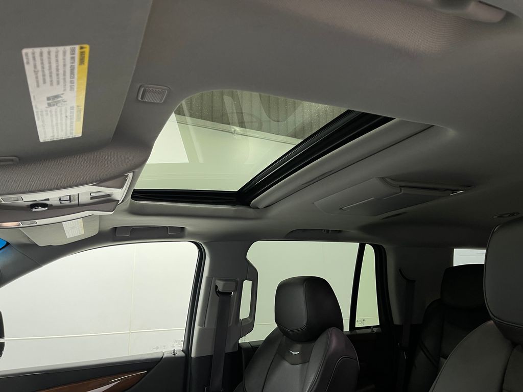 2016 Cadillac Escalade Image 13