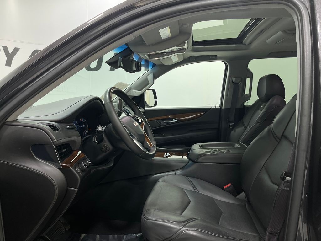 2016 Cadillac Escalade Image 15