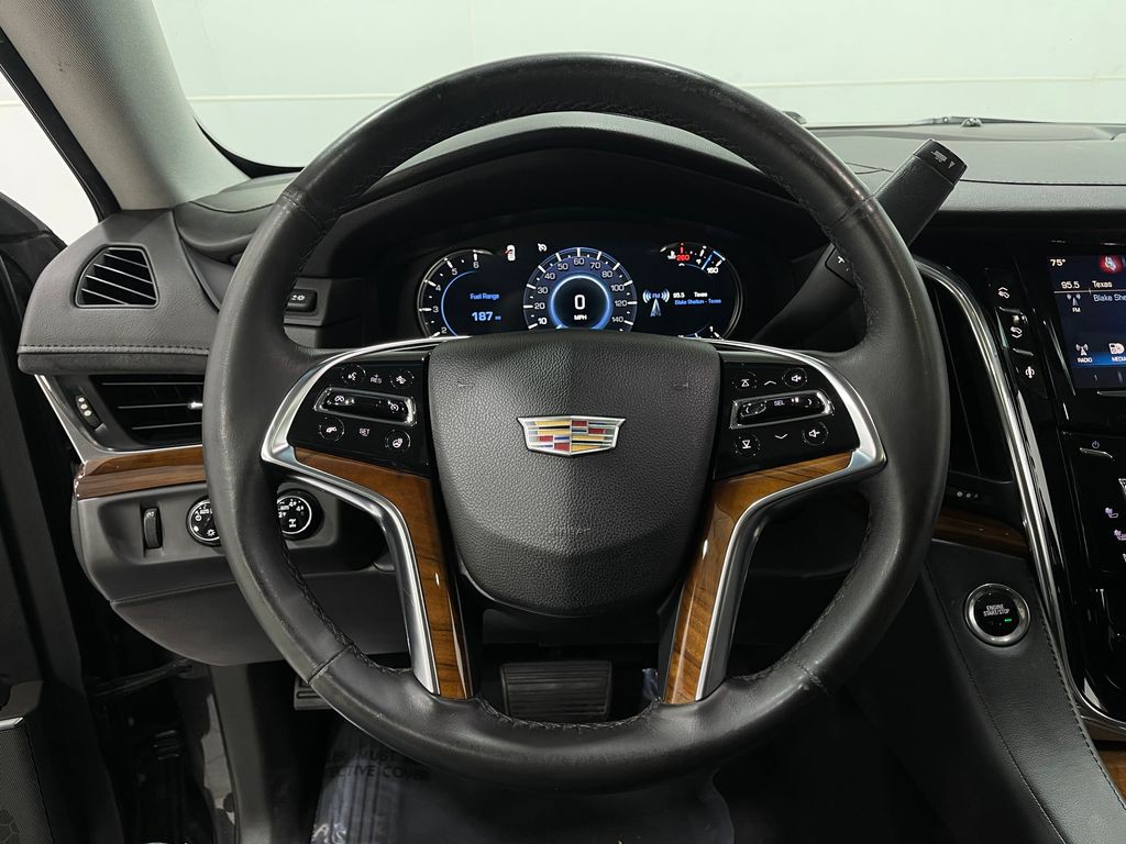 2016 Cadillac Escalade Image 24