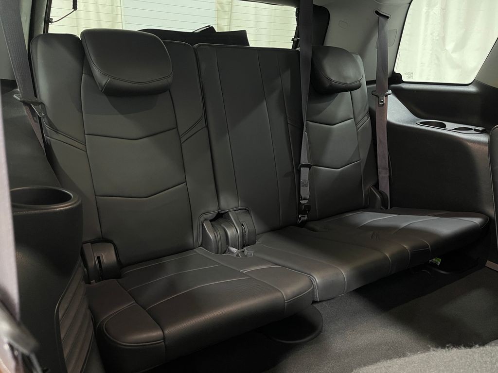 2016 Cadillac Escalade Image 34