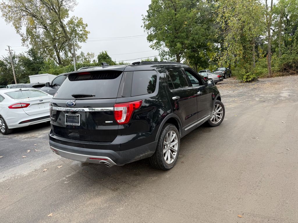 2016 Ford Explorer Image 4