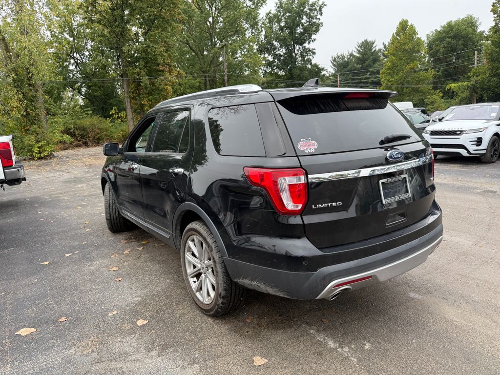 2016 Ford Explorer Image 5