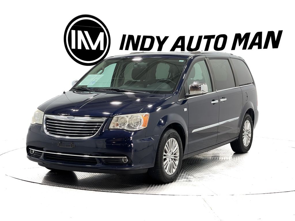 2014 Chrysler Town & Country Image 8