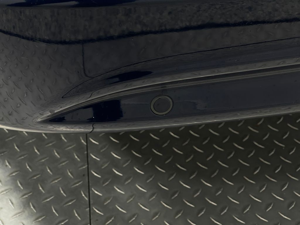 2014 Chrysler Town & Country Image 12