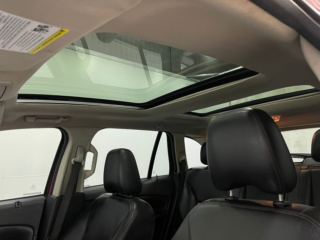 2012 Ford Edge Image 10