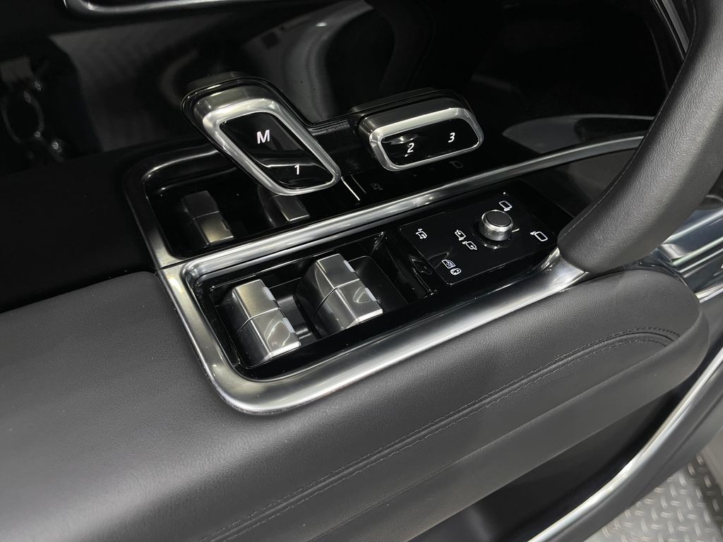 2024 Land Rover Range Rover Image 17