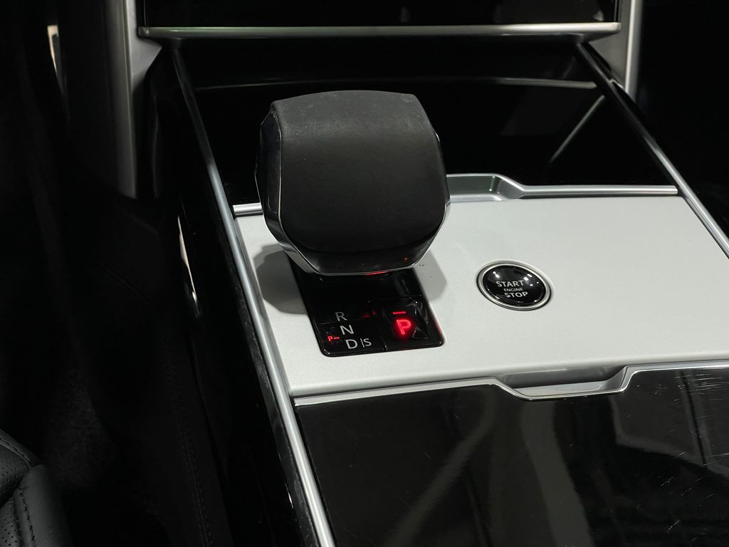 2024 Land Rover Range Rover Image 28