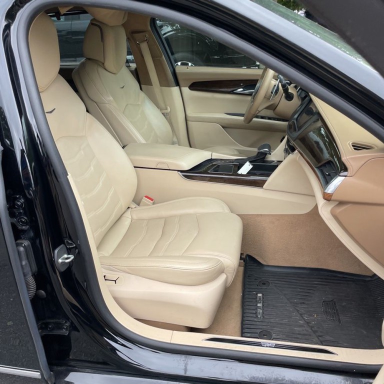2016 Cadillac CT6 Image 9