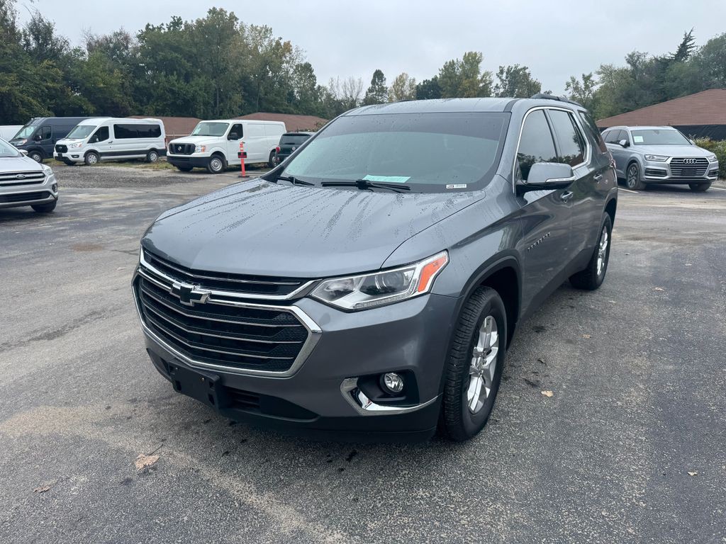 2020 Chevrolet Traverse Image 2