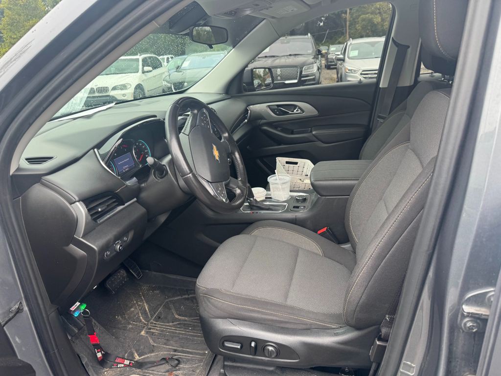 2020 Chevrolet Traverse Image 5